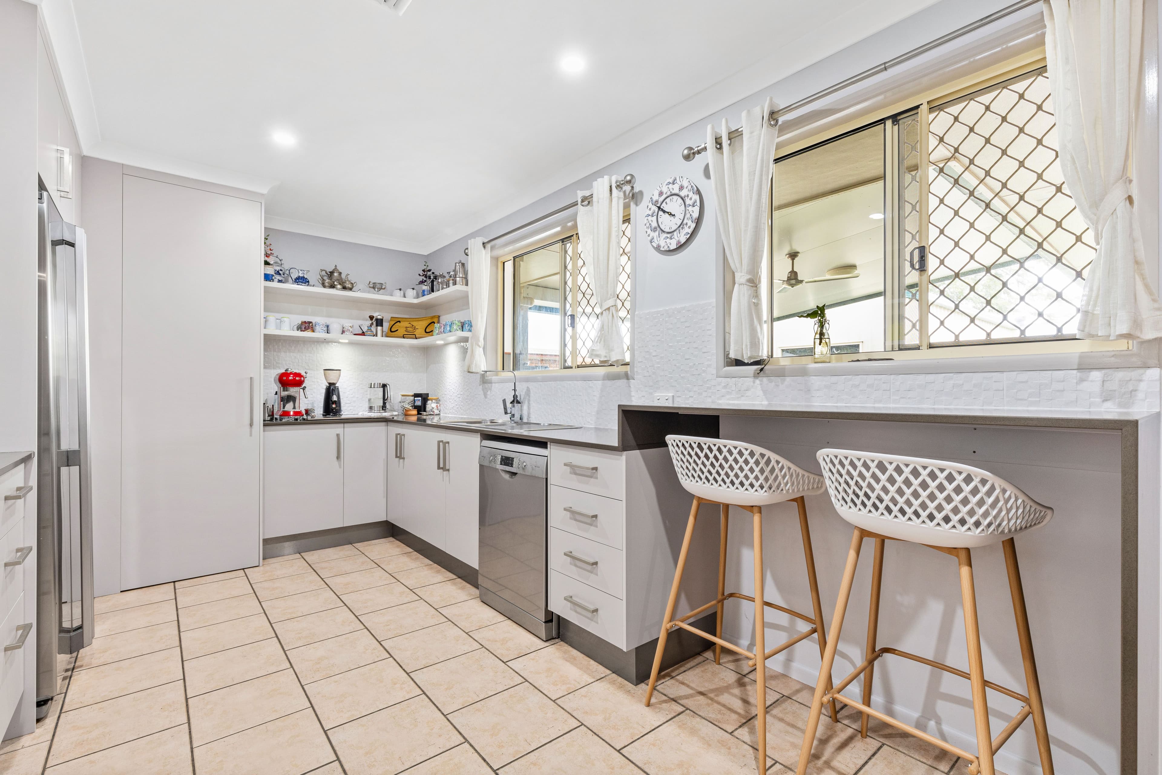 11 Statesman Drive, Emerald QLD 4720, Emerald - Thumbnail 7