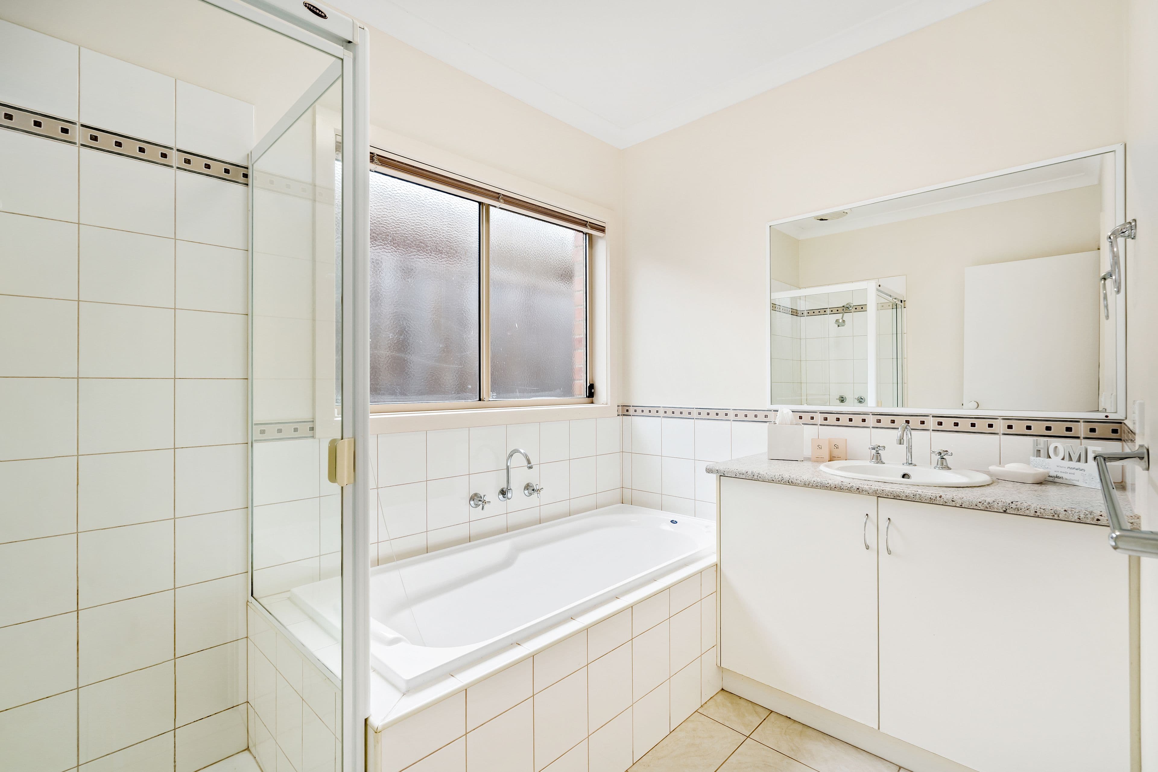 17B Keith Avenue, Sunbury VIC 3429, Sunbury - Thumbnail 8