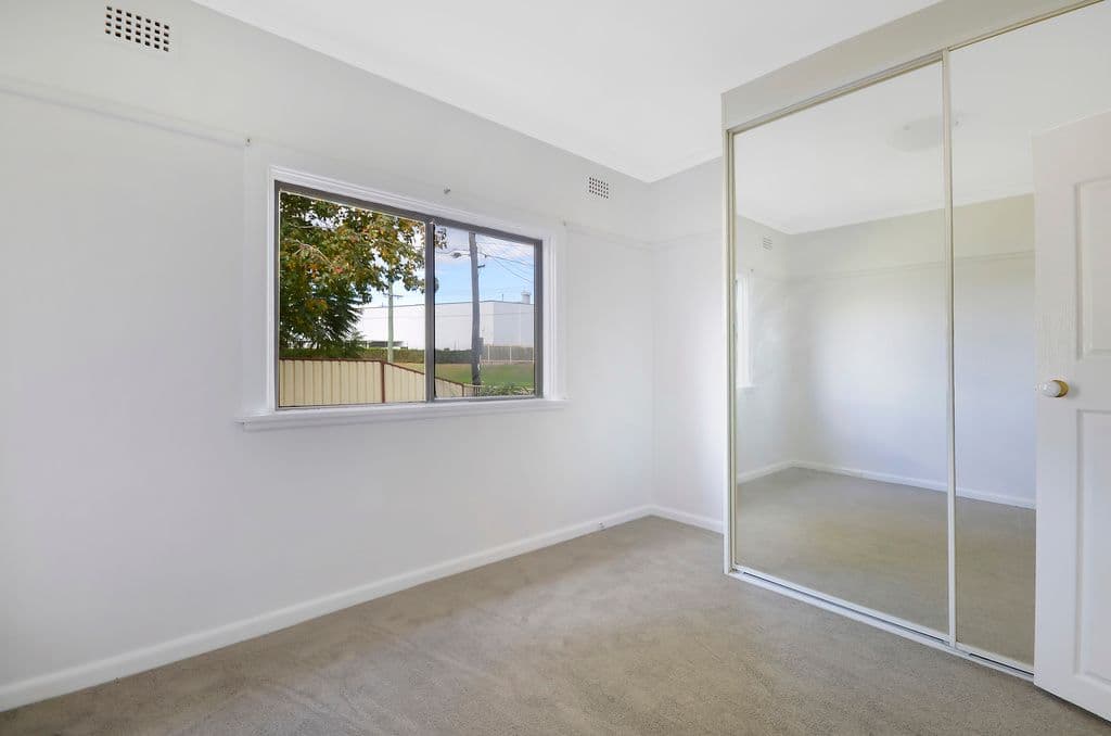 43 Swain Street, MOOREBANK NSW 2170, Moorebank - Thumbnail 5