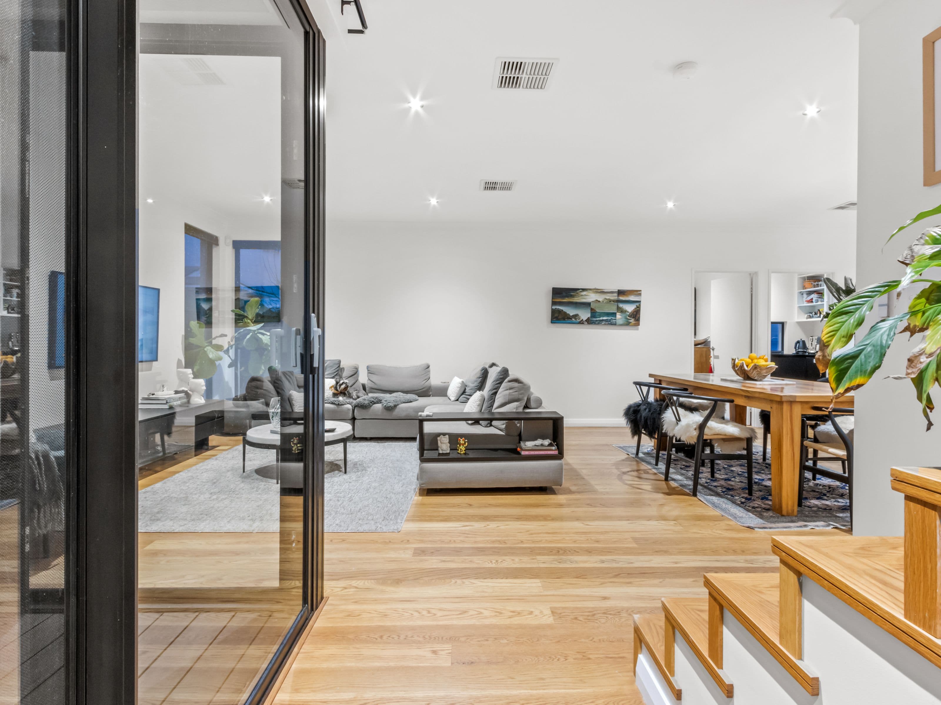 33 Bradshaw Crescent, Manning WA 6152, Manning - Thumbnail 2