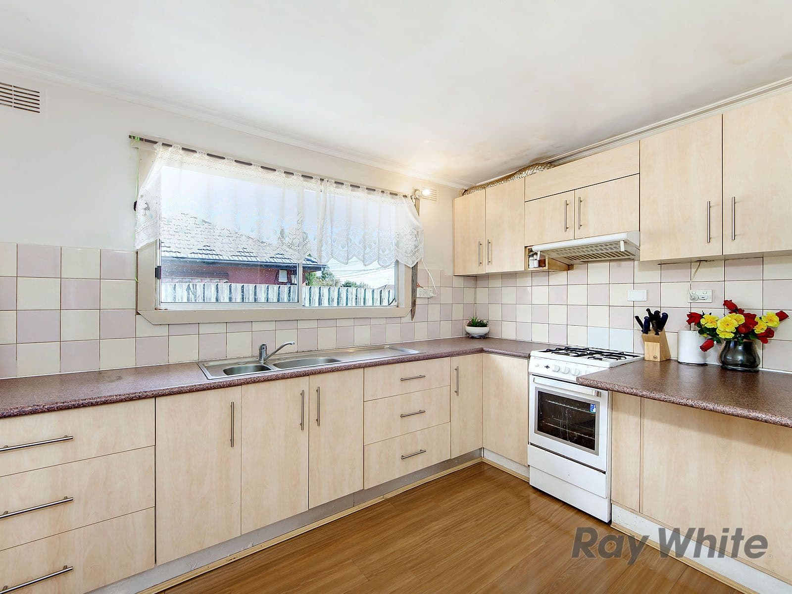 64 Walmer Avenue, St Albans VIC 3021, St Albans - Thumbnail 3