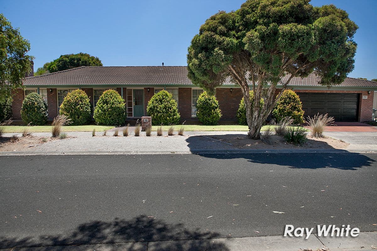 1 Epacris Court, Langwarrin VIC 3910, Langwarrin - Thumbnail 2