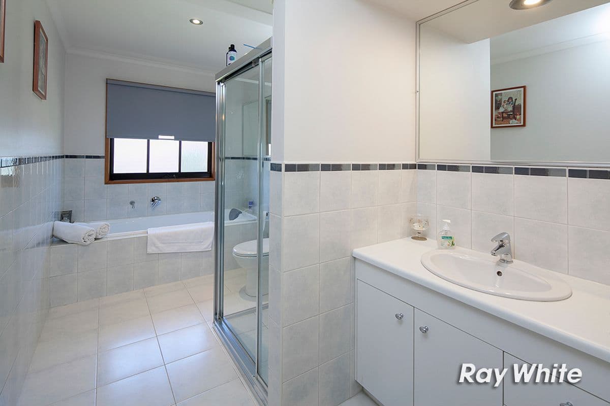1 Epacris Court, Langwarrin VIC 3910, Langwarrin - Thumbnail 5