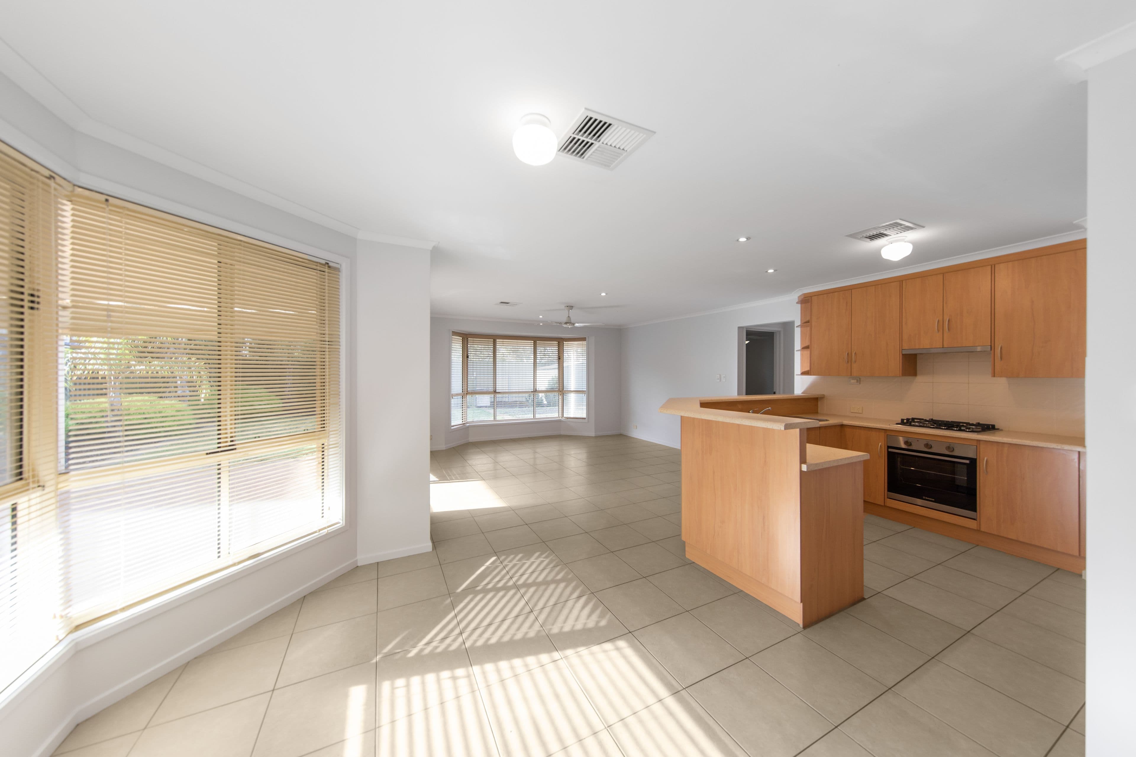 105 President Avenue, Andrews Farm SA 5114, Andrews Farm - Thumbnail 4