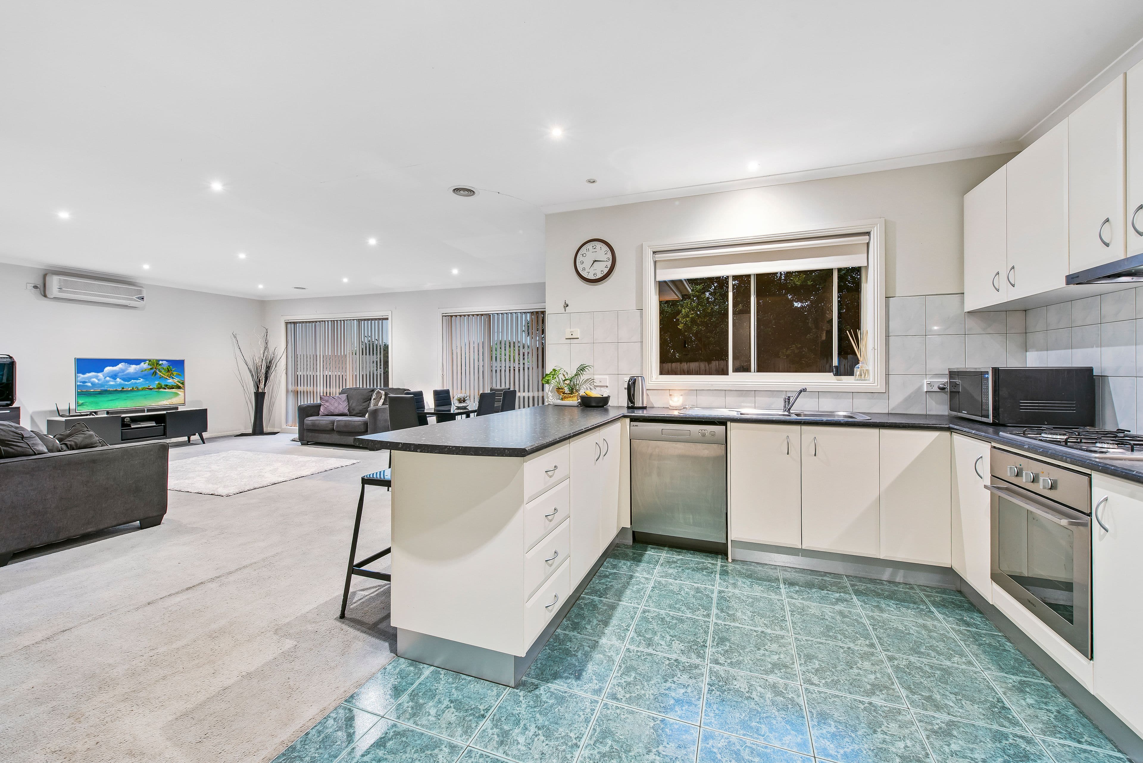 14 Ormond Road, West Footscray - Thumbnail 3