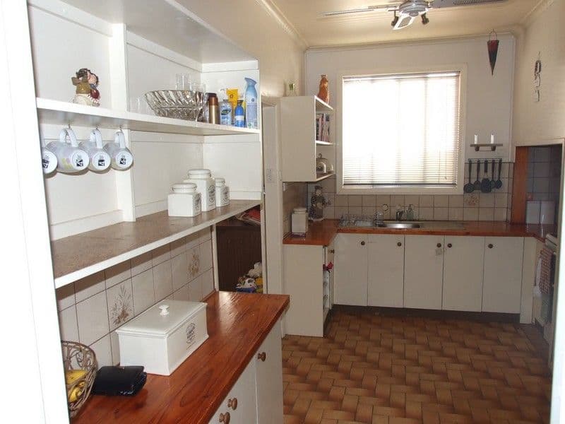 81 Blende Street, BROKEN HILL NSW 2880, Broken Hill - Thumbnail 3