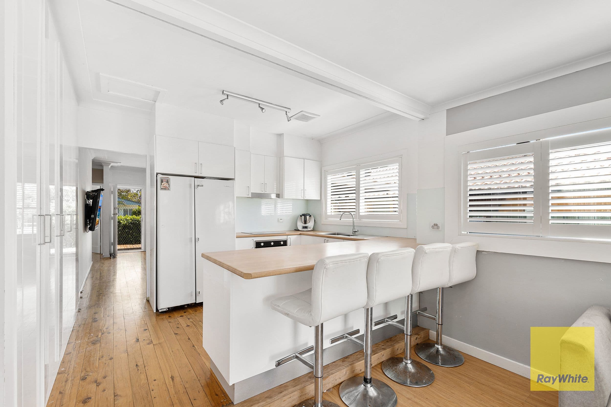 34 Birdwood Avenue, Umina Beach NSW 2257, Umina Beach - Thumbnail 5