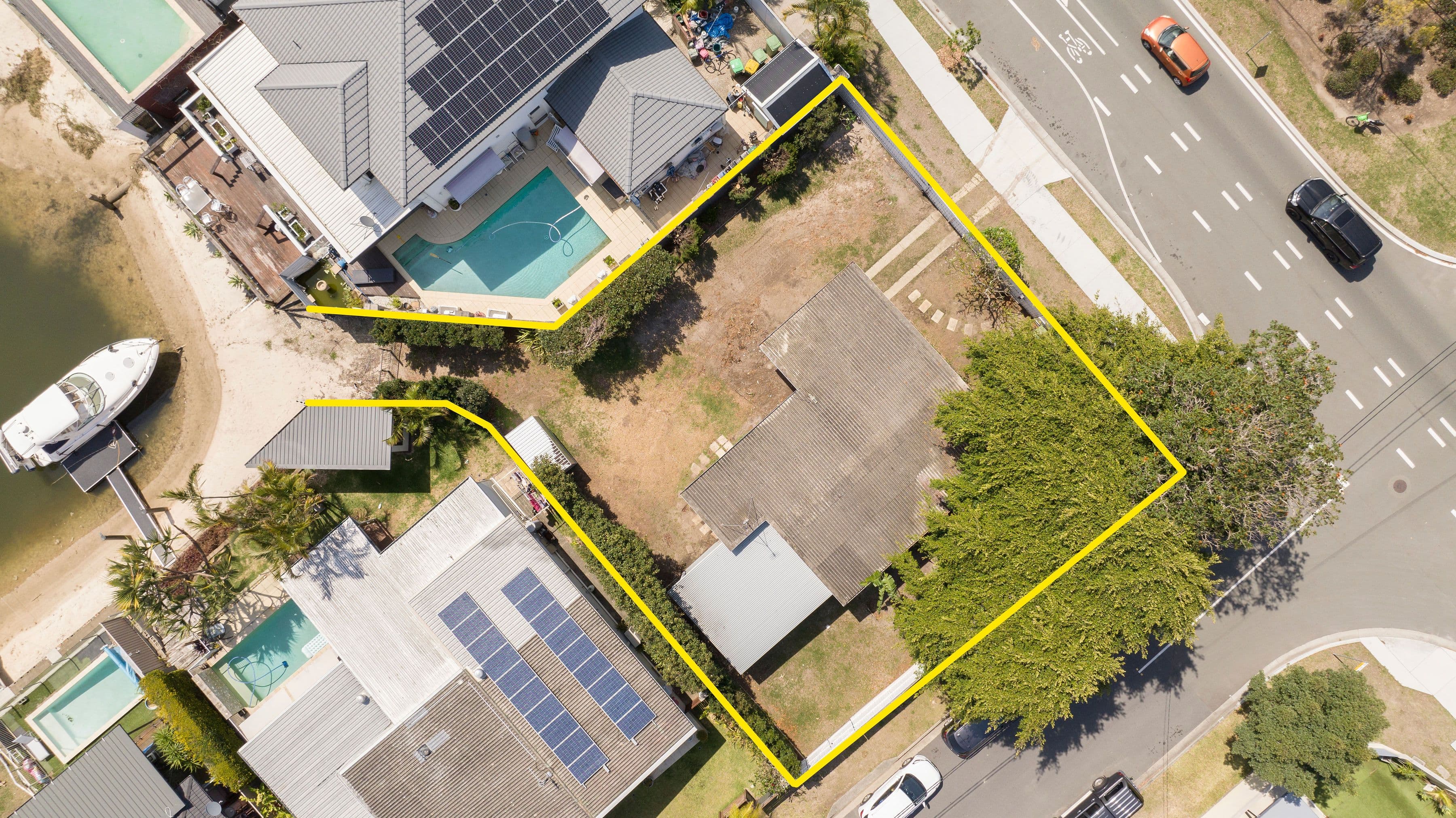 64 T E Peters Drive, Broadbeach Waters QLD 4218, Broadbeach Waters - Thumbnail 2