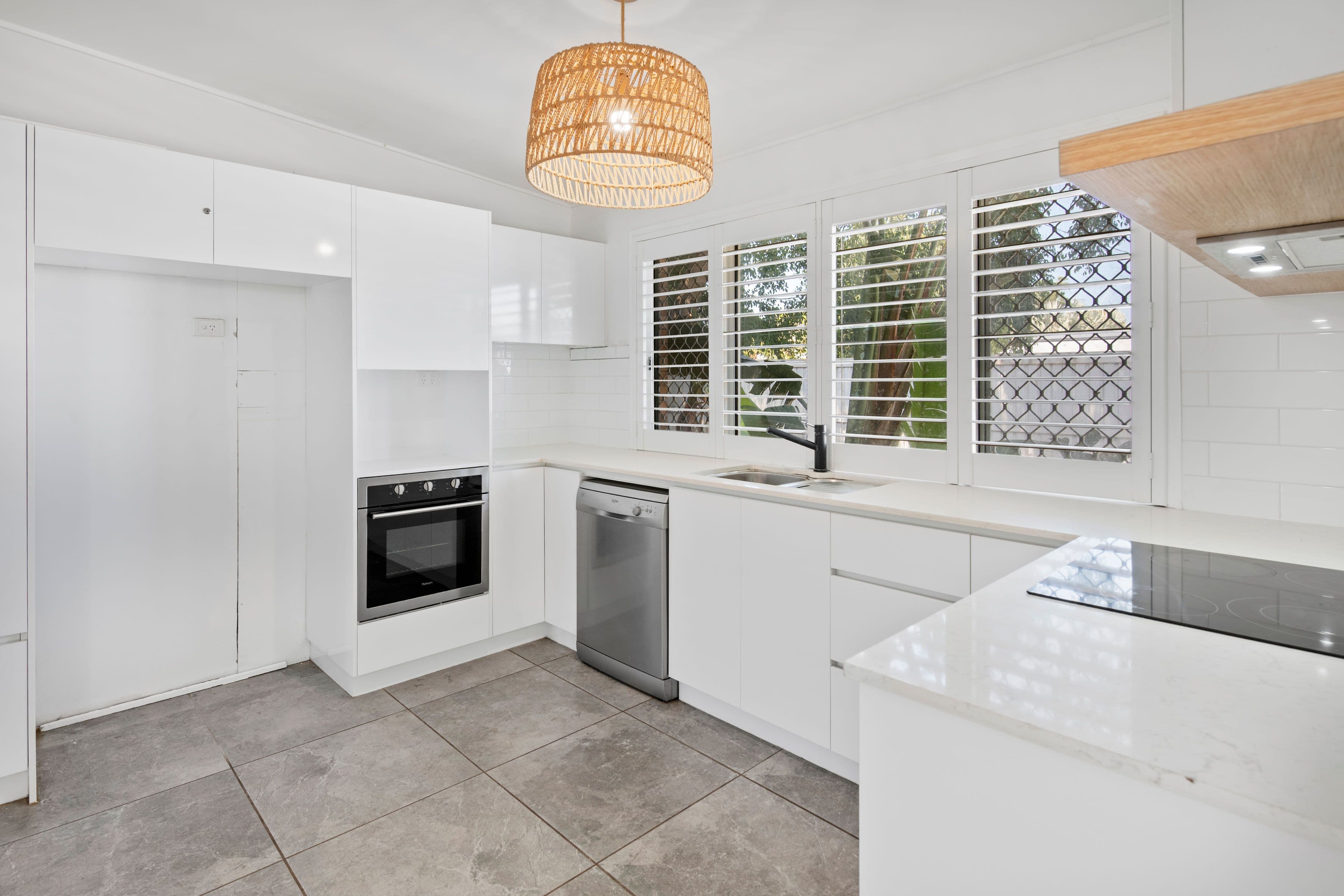 64 T E Peters Drive, Broadbeach Waters QLD 4218, Broadbeach Waters - Thumbnail 8