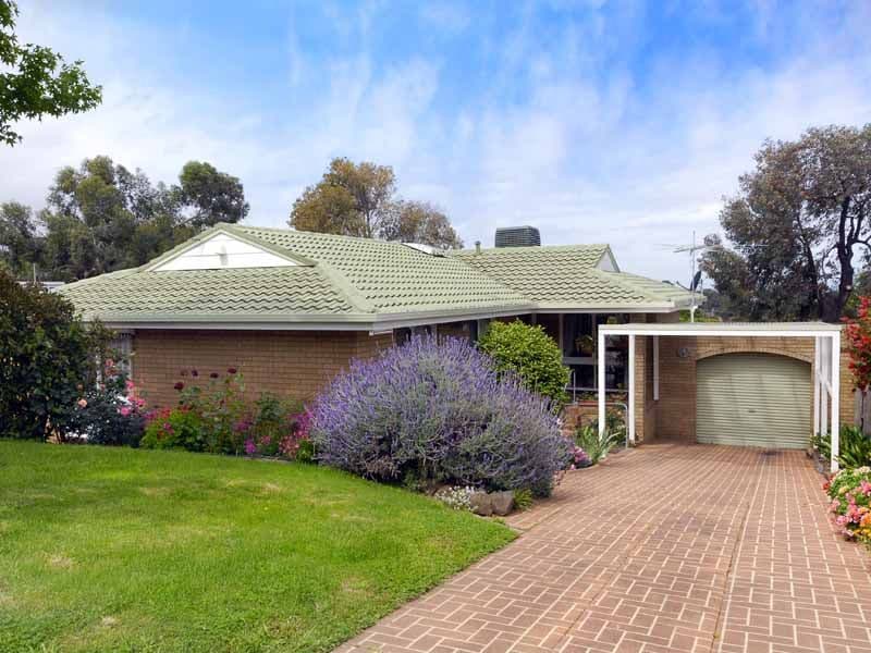 1 Reigate Road, HIGHTON VIC 3216, Highton - Thumbnail 2