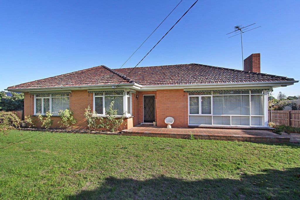 4 Ripley Street, MOUNT WAVERLEY VIC 3149, Mount Waverley - Image 1