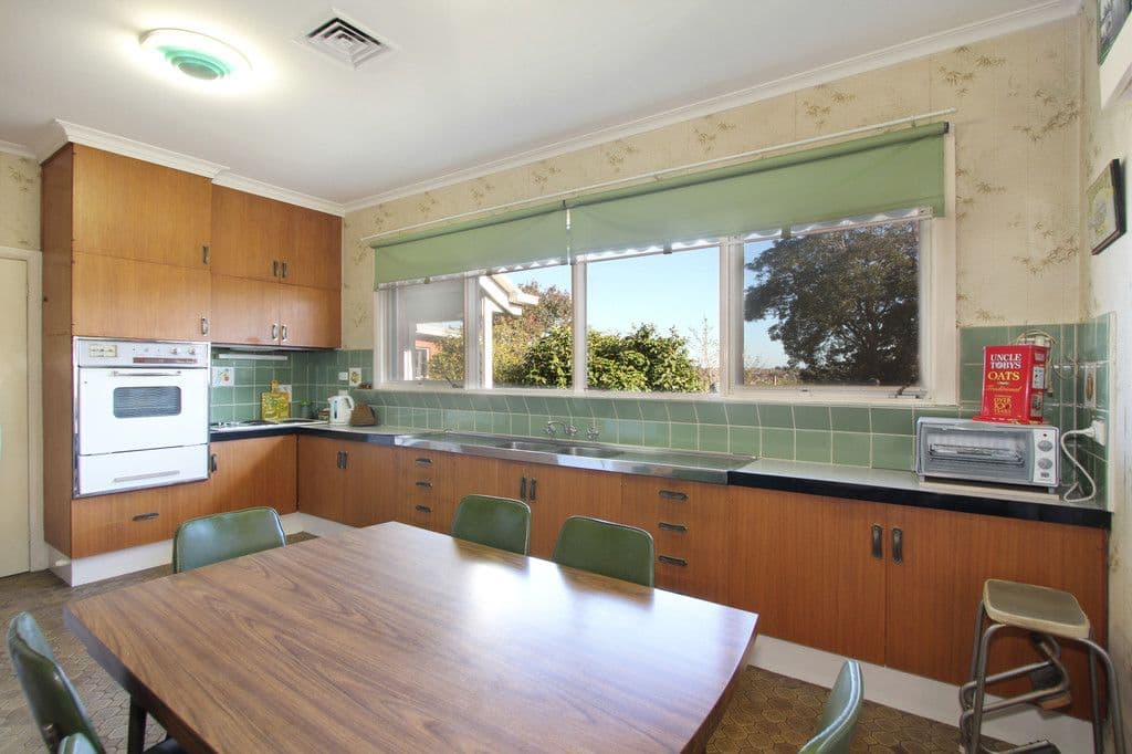 4 Ripley Street, MOUNT WAVERLEY VIC 3149, Mount Waverley - Thumbnail 4