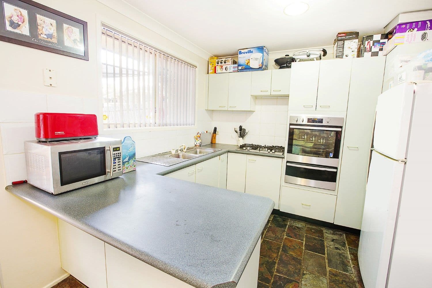 8 Pardalote Place, Glenmore Park - Thumbnail 3