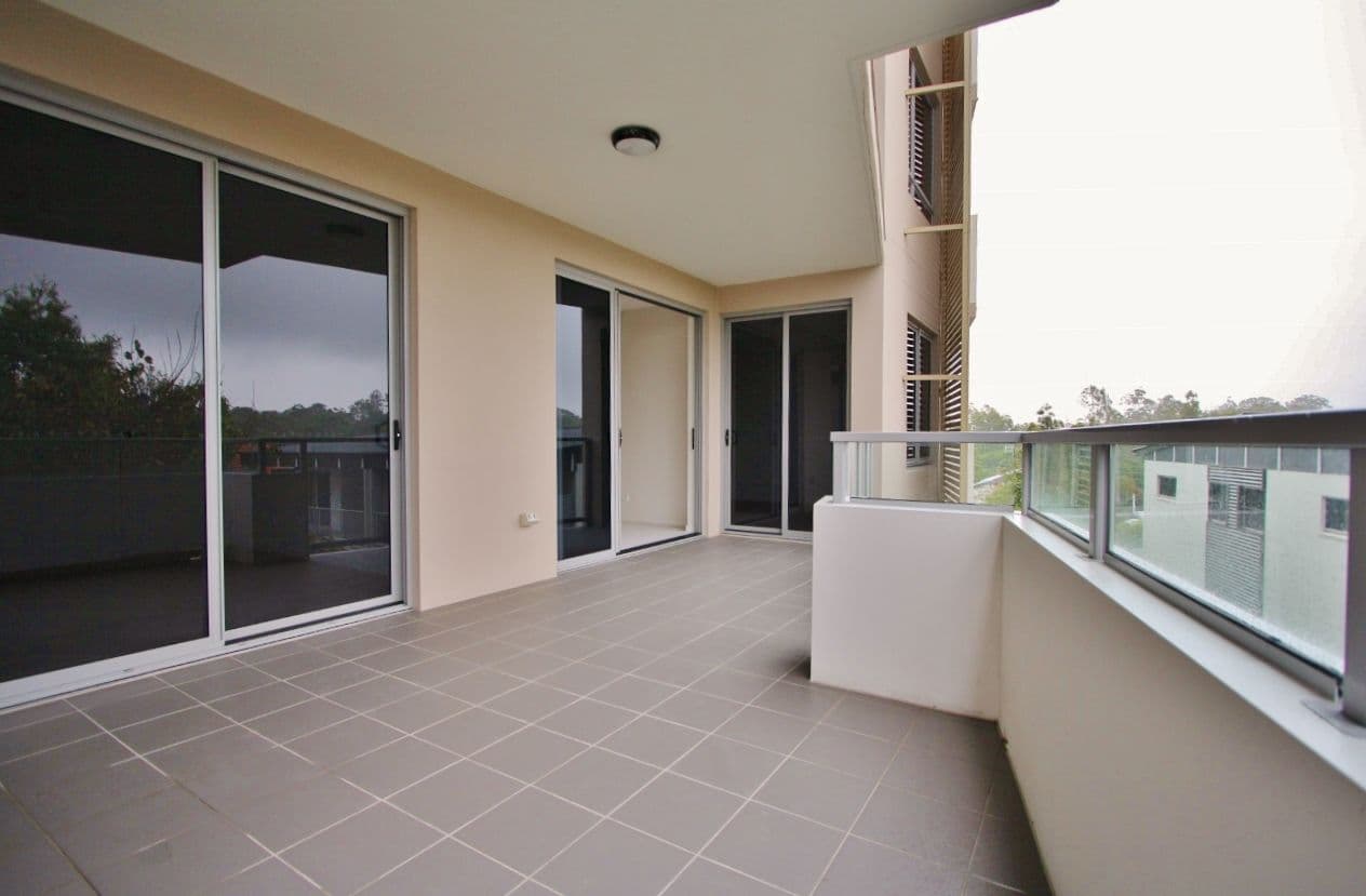 908 Logan Road, Holland Park QLD 4121, Holland Park - Thumbnail 2