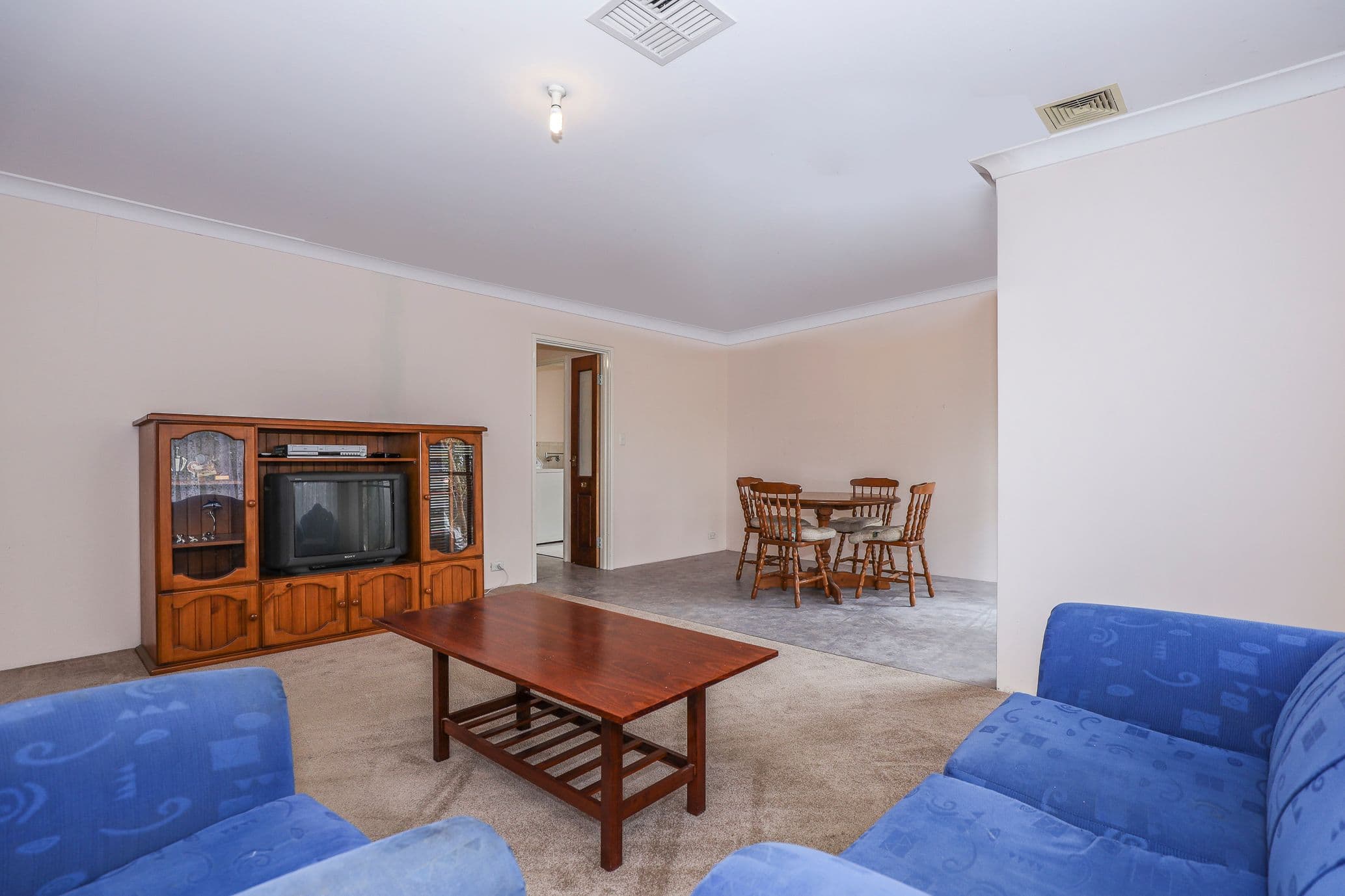 9 Pintail Parade, Ballajura WA 6066, Ballajura - Thumbnail 3