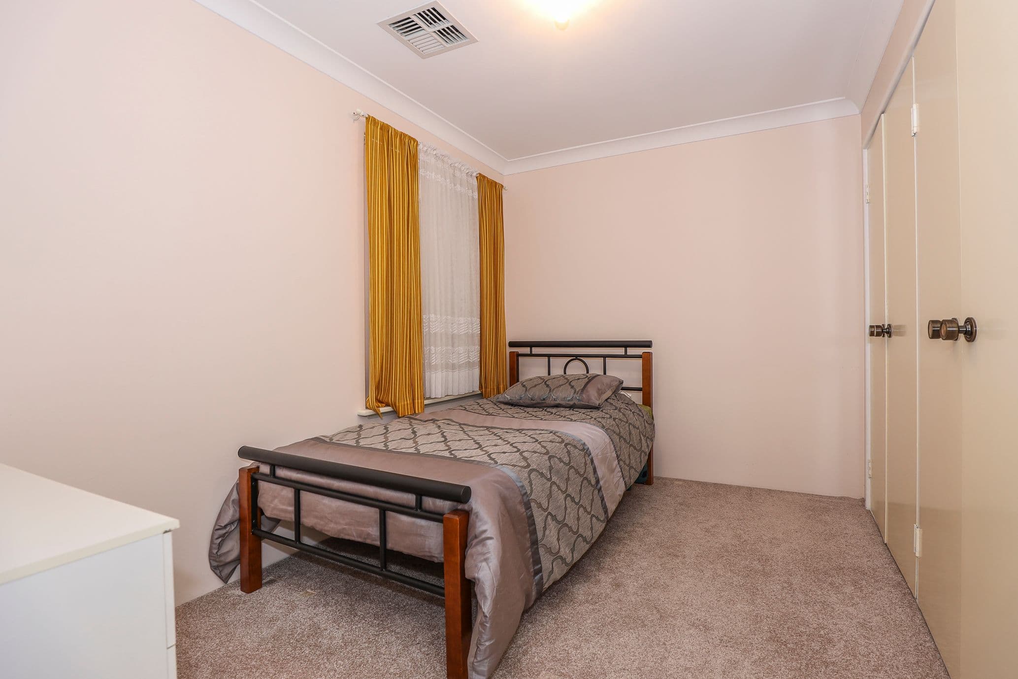 9 Pintail Parade, Ballajura WA 6066, Ballajura - Thumbnail 8