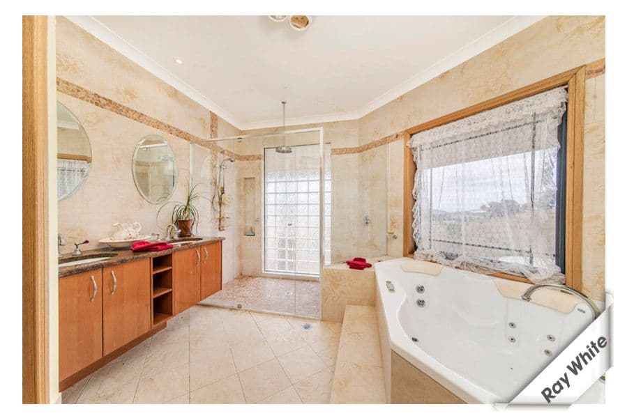 388 Royalla Drive, Royalla - Thumbnail 8