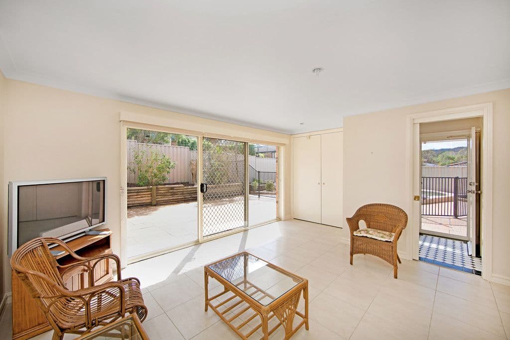 6 Augustus Place, Bateau Bay NSW 2261, Bateau Bay - Thumbnail 4