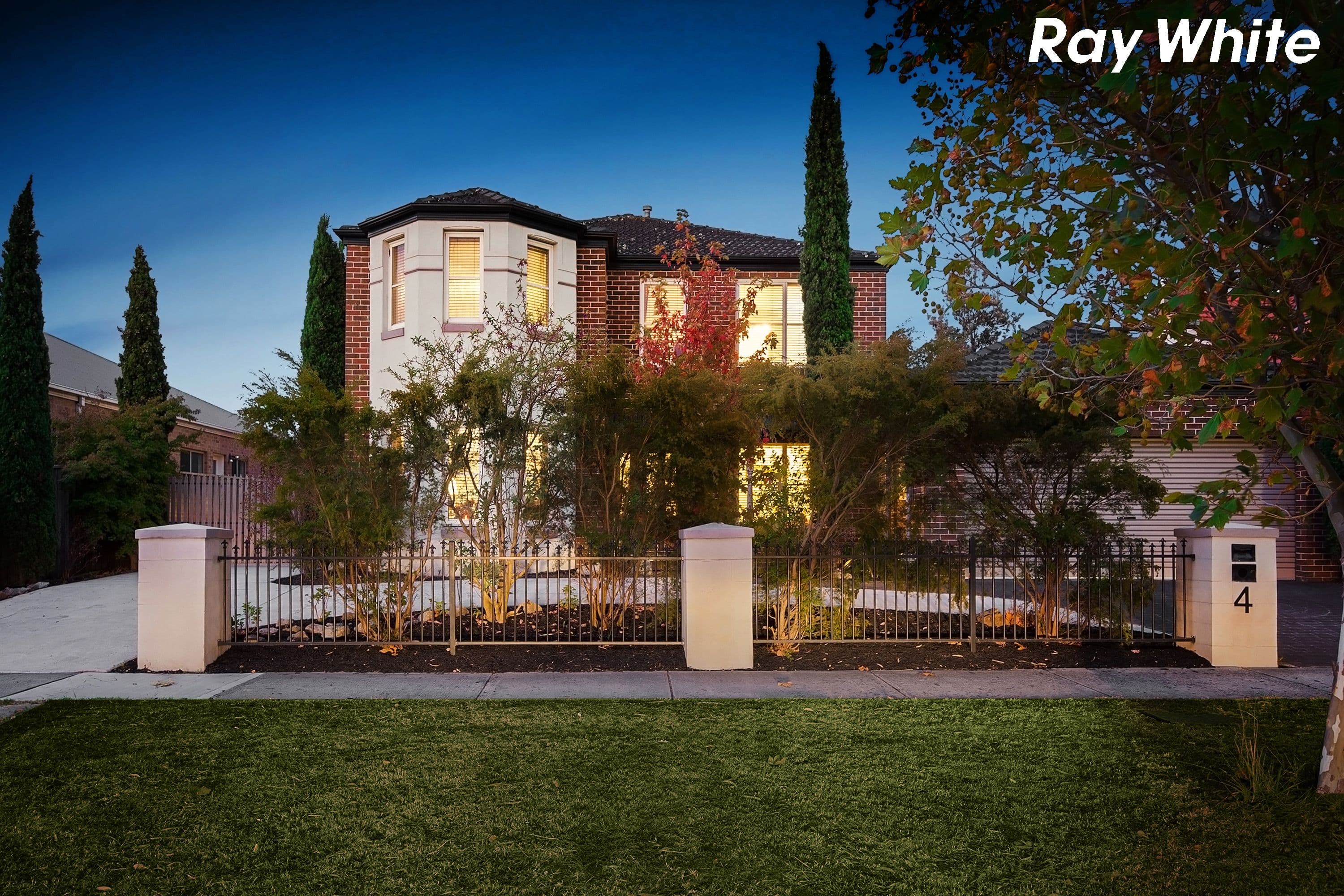 4 Livingstone Boulevard, Pakenham VIC 3810, Pakenham - Image 1