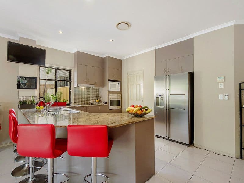 8 Andorra Place, VARSITY LAKES QLD 4227, Varsity Lakes - Thumbnail 4