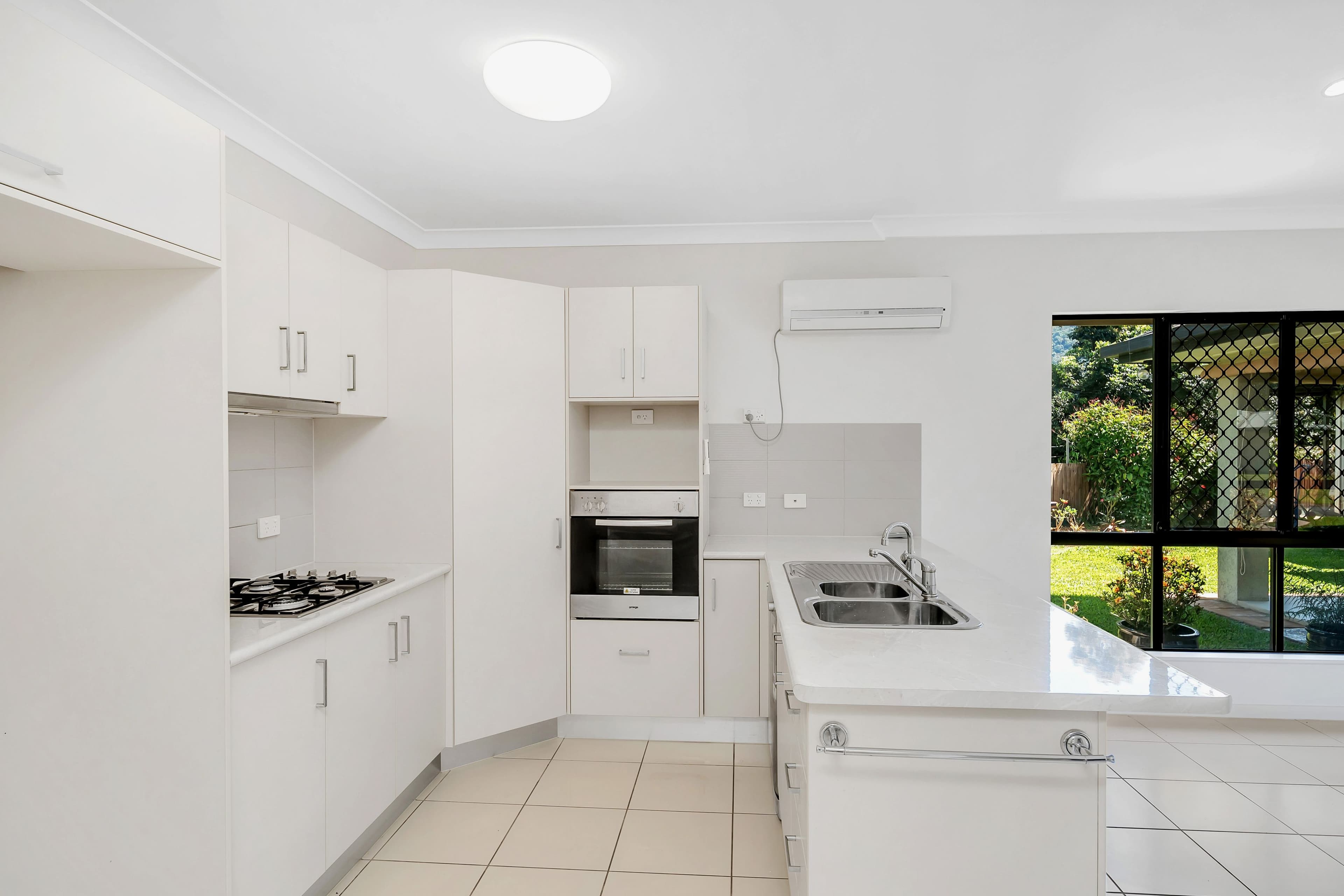 6 Conway Close, Bentley Park QLD 4869, Bentley Park - Thumbnail 4