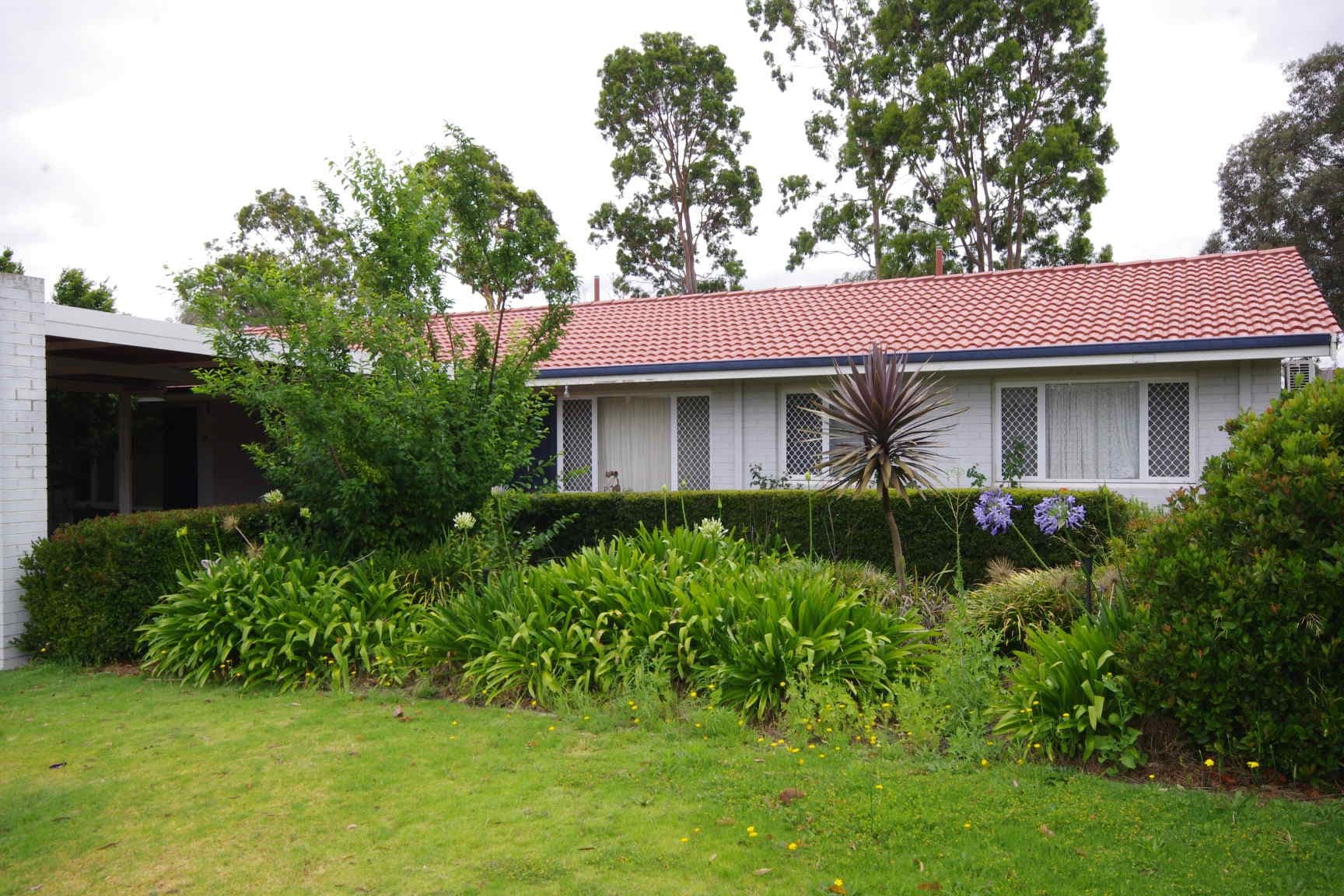 26D Connell Way, Girrawheen WA 6064, Girrawheen - Thumbnail 2