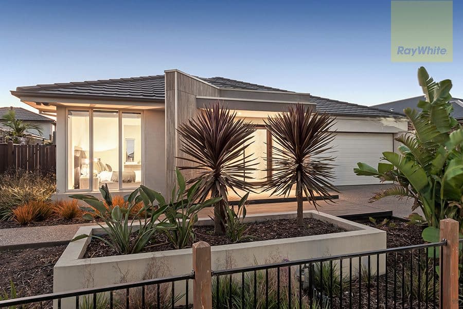 7 Newmarket Parade, Mickleham VIC 3064, Mickleham - Image 1