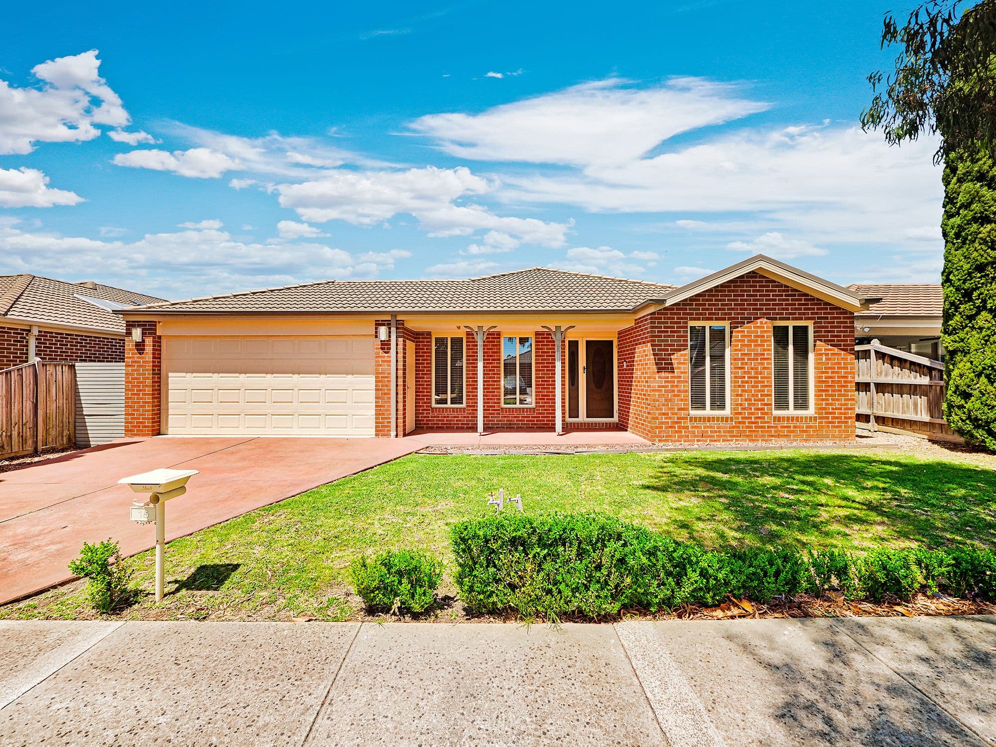 15 Yammerbook Way, Cranbourne East VIC 3977, Cranbourne East - Thumbnail 2