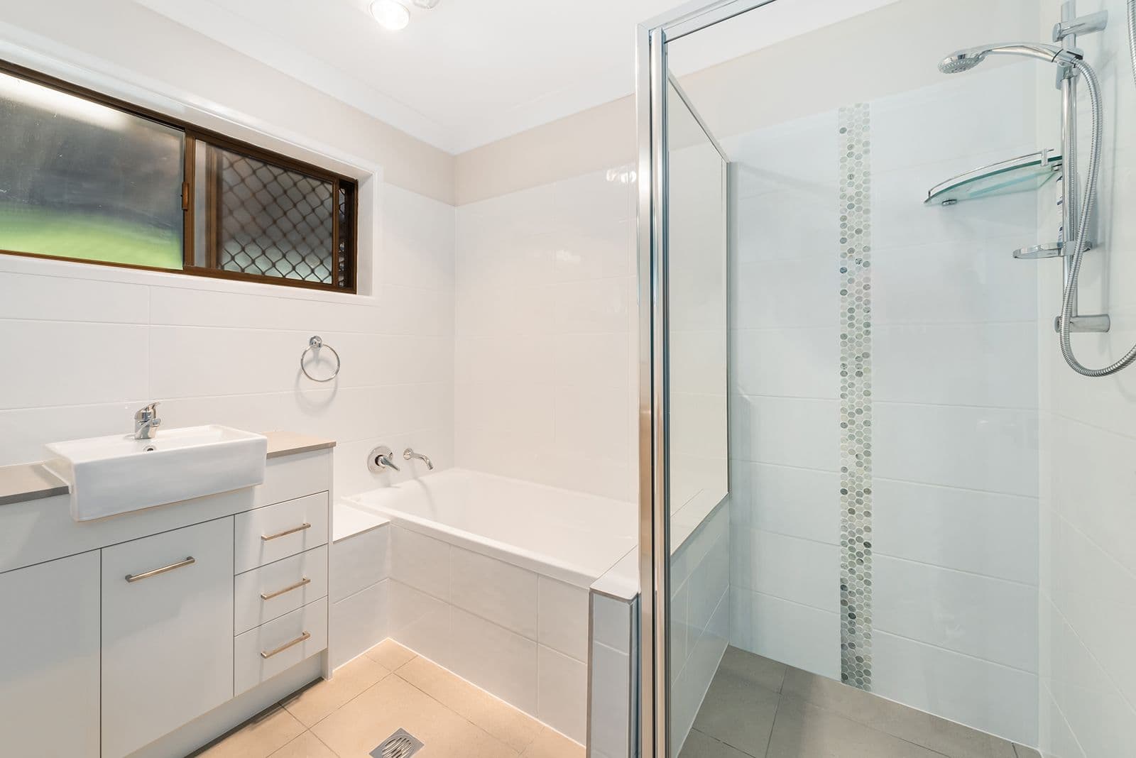 329 Cliveden Avenue, Oxley QLD 4075, Oxley - Thumbnail 8