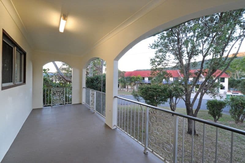 4 Pleasant Drive, CANNONVALE QLD 4802, Cannonvale - Thumbnail 3