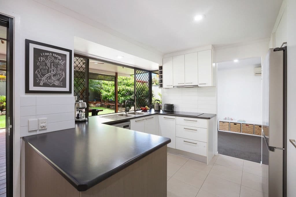 23 Angaston Avenue, Carrara QLD 4211, Carrara - Thumbnail 4
