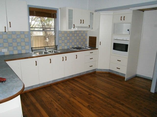 4 Bird Street, DALBY QLD 4405, Dalby - Thumbnail 2