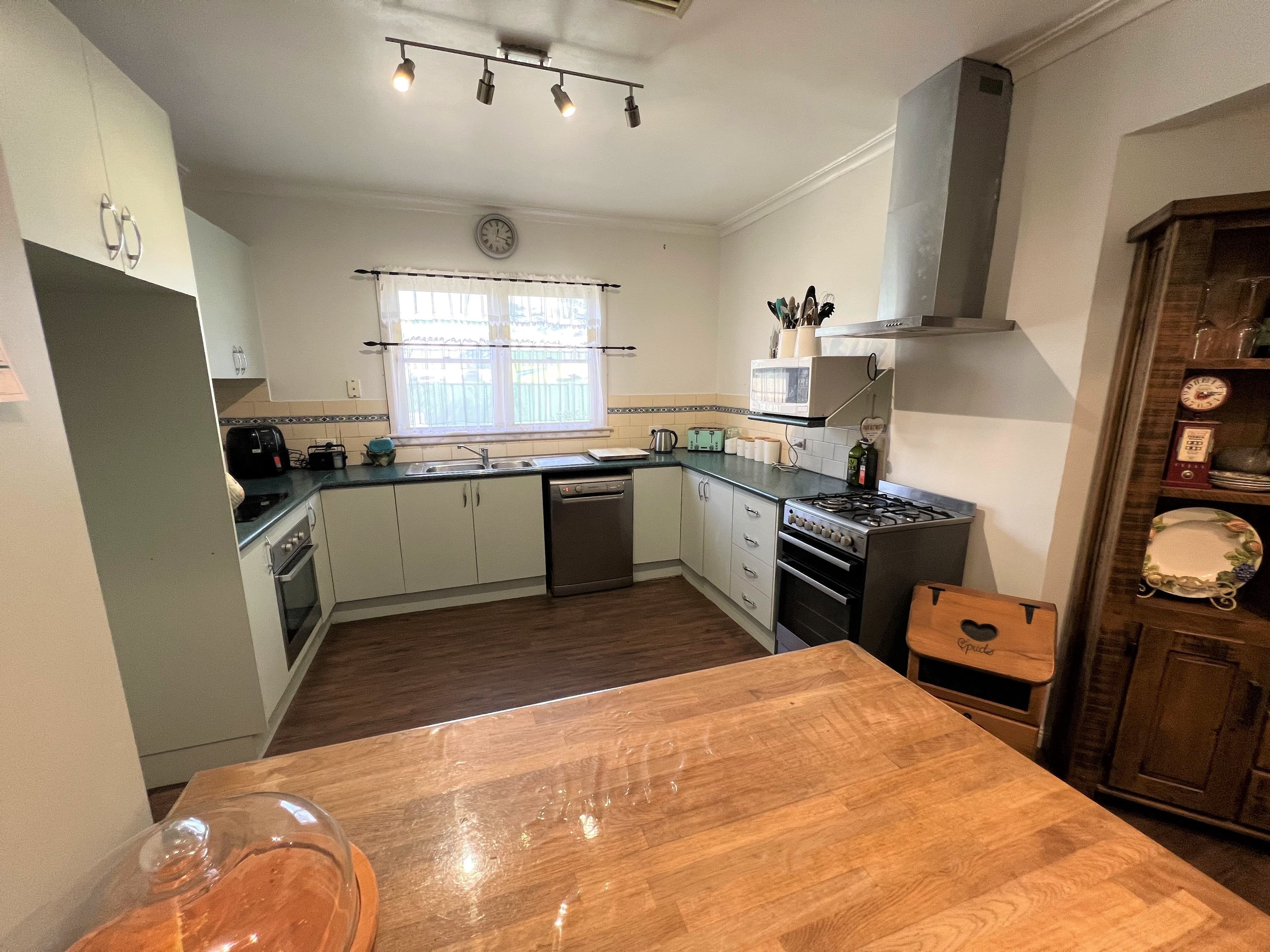 131 Hardinge Street, Deniliquin NSW 2710, Deniliquin - Thumbnail 8