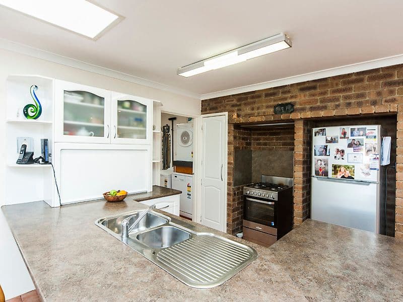 4 Greta Court, COOLOONGUP WA 6168, Cooloongup - Thumbnail 4