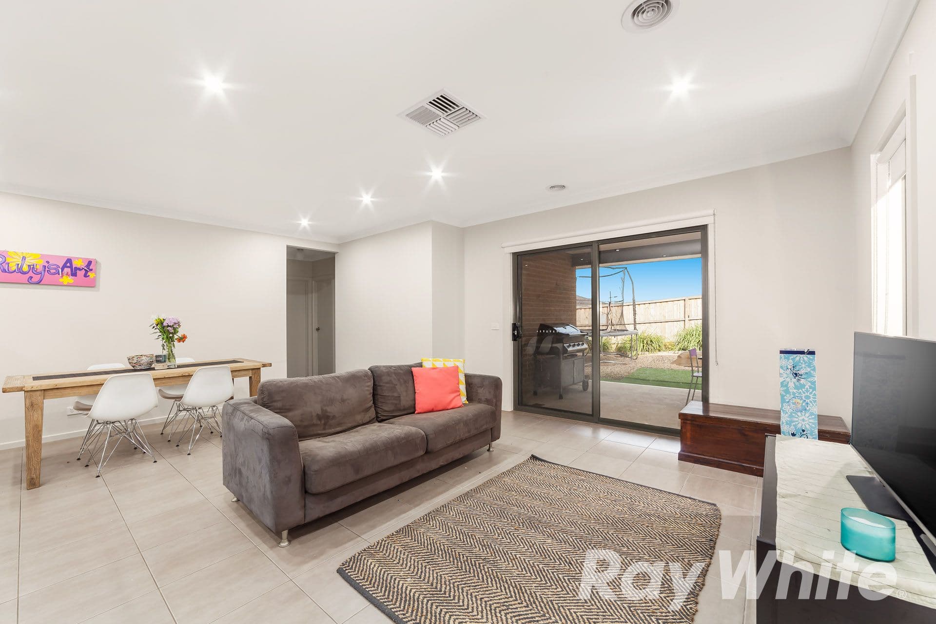 28 Gyrfalcon Way, Doreen VIC 3754, Doreen - Thumbnail 4