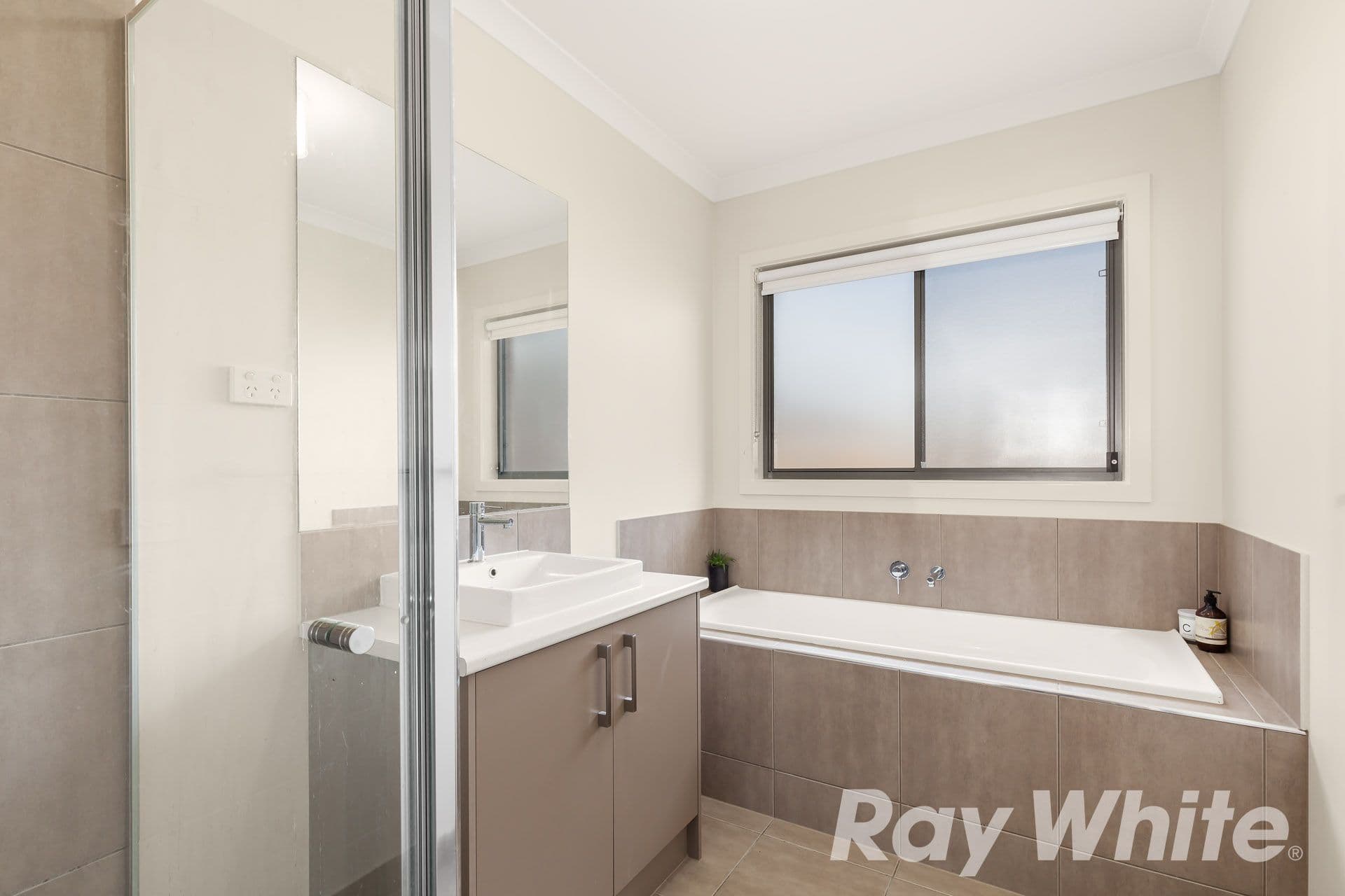 28 Gyrfalcon Way, Doreen VIC 3754, Doreen - Thumbnail 8