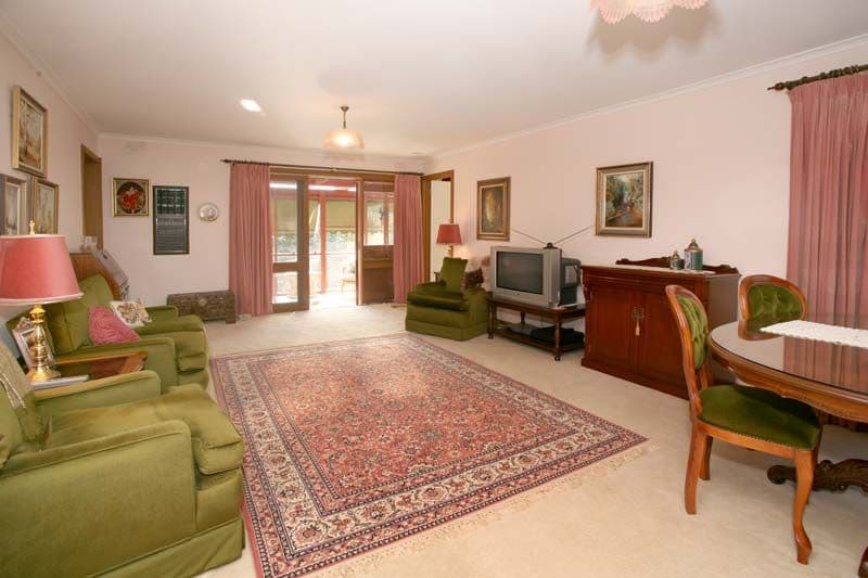 25 Haversham Avenue, WHEELERS HILL VIC 3150, Wheelers Hill - Thumbnail 3