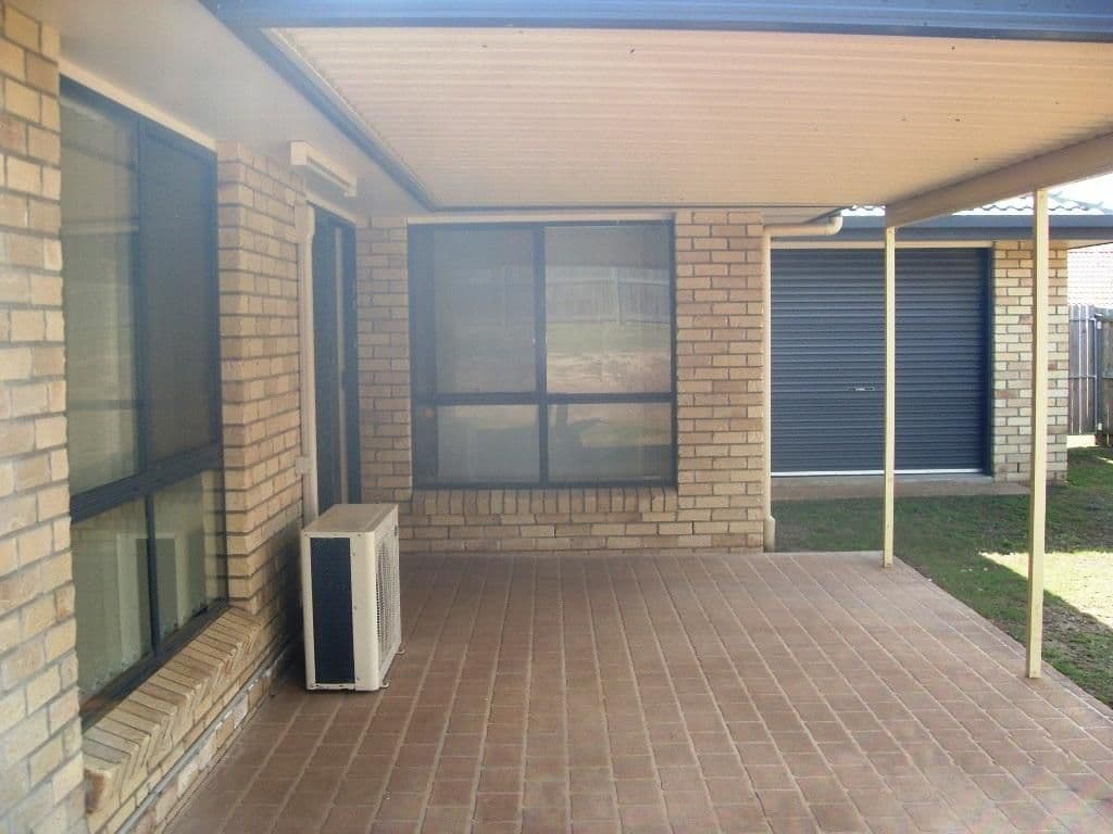 19 Woodswallow Place, BELLBOWRIE QLD 4070, Bellbowrie - Thumbnail 2