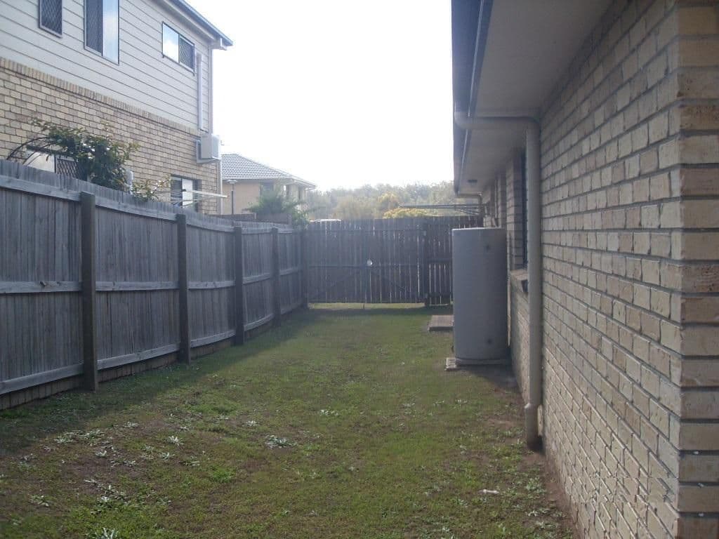 19 Woodswallow Place, BELLBOWRIE QLD 4070, Bellbowrie - Thumbnail 3