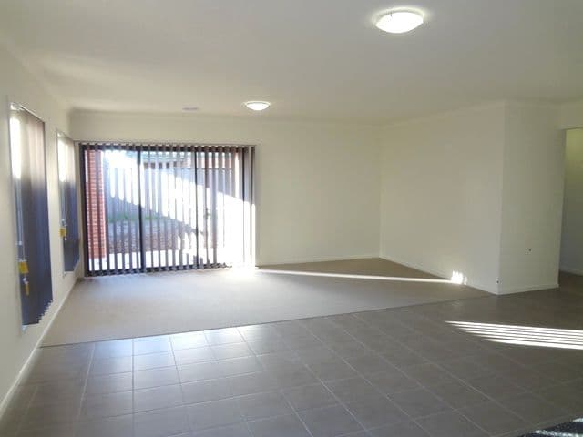 12 Coppice Street, MERNDA VIC 3754, Mernda - Thumbnail 3