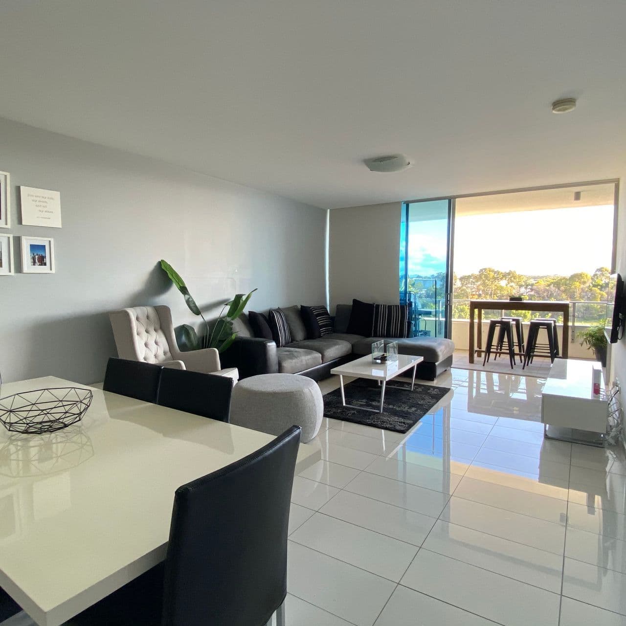 11 Compass Drive, Biggera Waters QLD 4216, Biggera Waters - Thumbnail 2