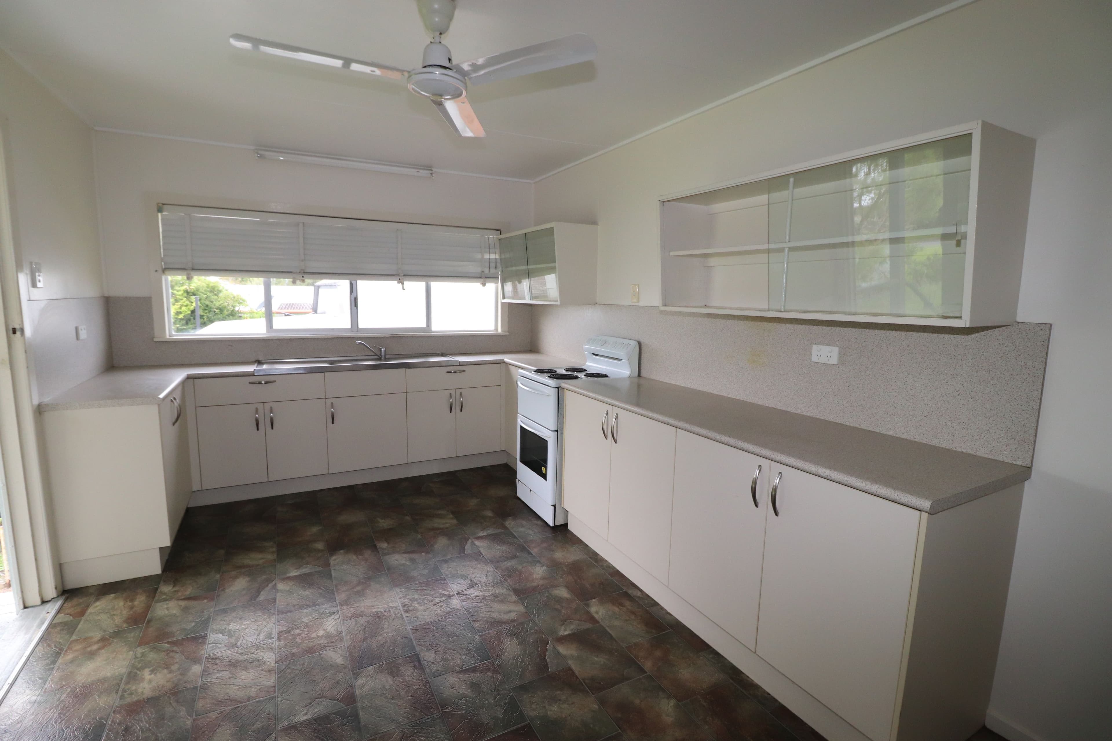 4 Burke Street, Ingham QLD 4850, Ingham - Thumbnail 2
