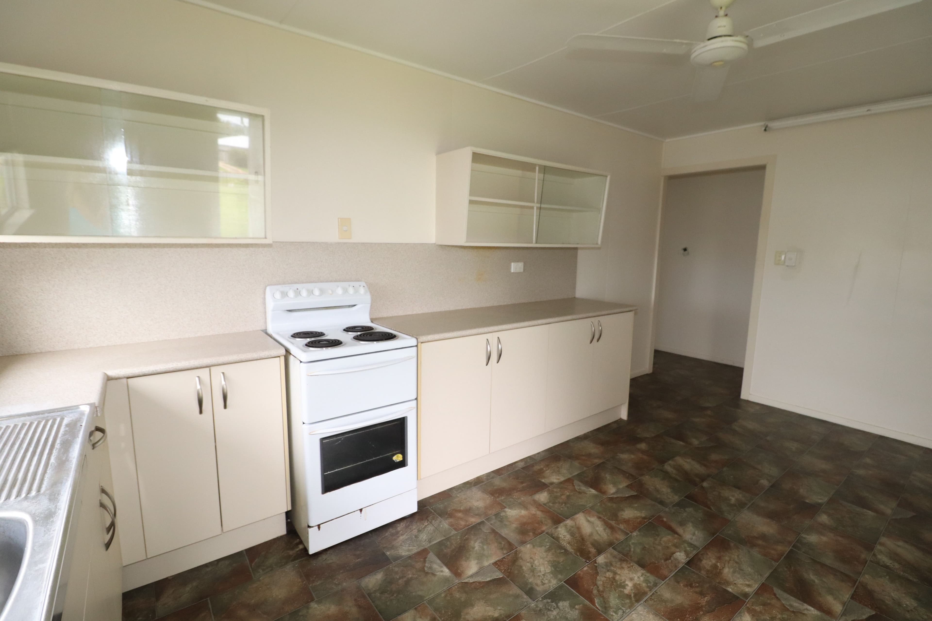 4 Burke Street, Ingham QLD 4850, Ingham - Thumbnail 5