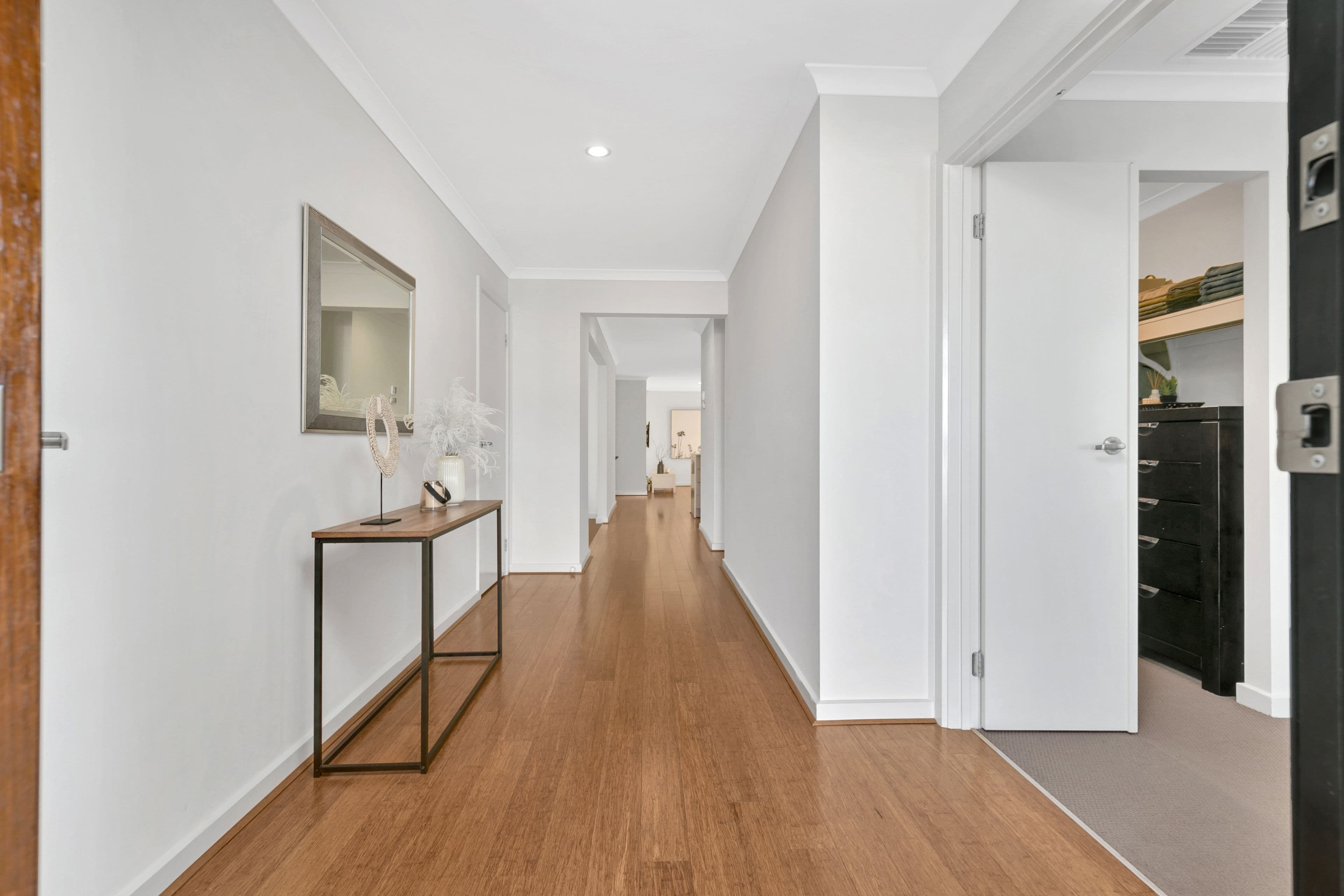 23 Verde Parade, Epping VIC 3076, Epping - Thumbnail 3