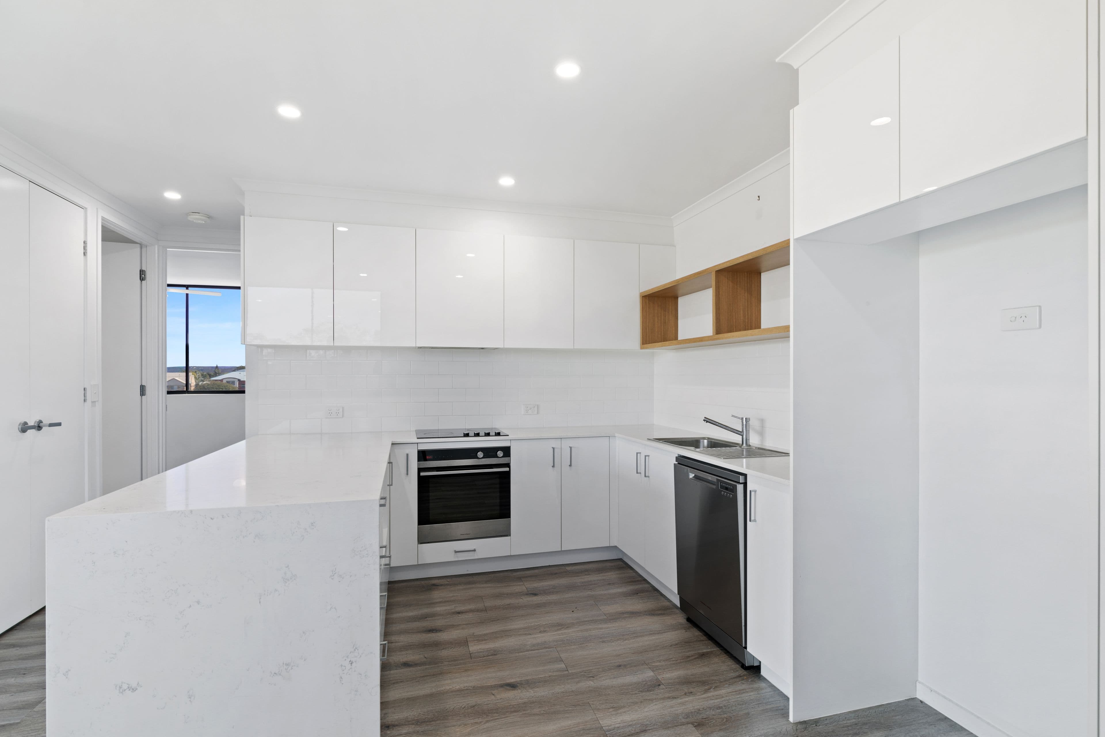 18 Norman Avenue, Maroochydore QLD 4558, Maroochydore - Thumbnail 2