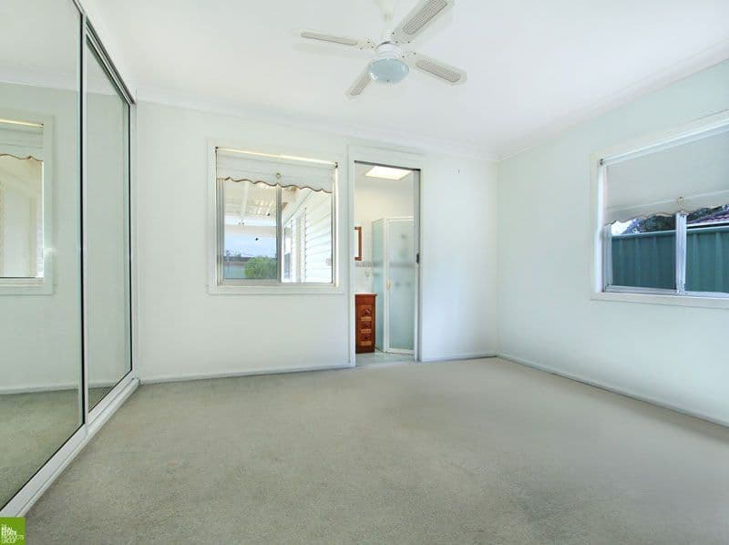 80 Griffiths Street, OAK FLATS NSW 2529, Oak Flats - Thumbnail 5