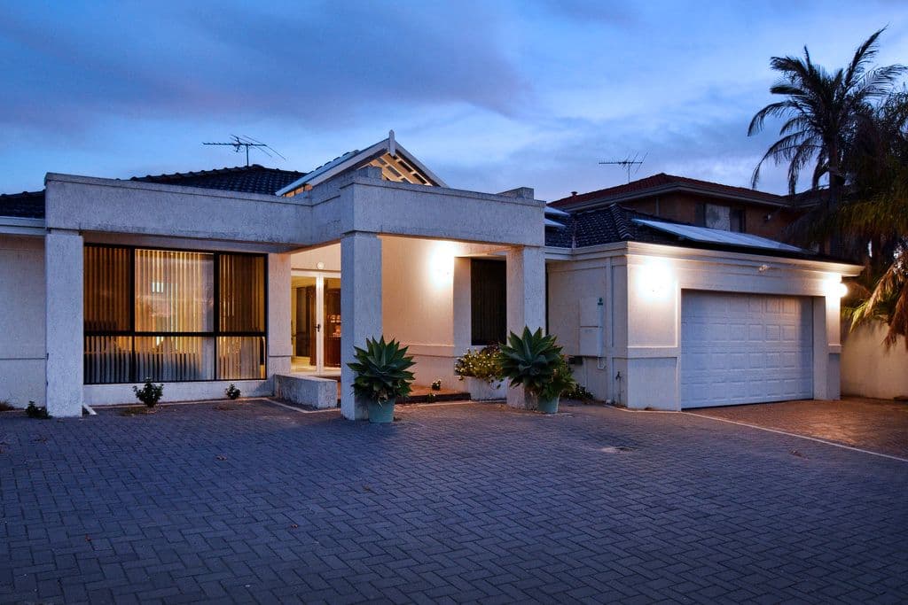 407 Summerlakes Parade, Ballajura WA 6066, Ballajura - Image 1