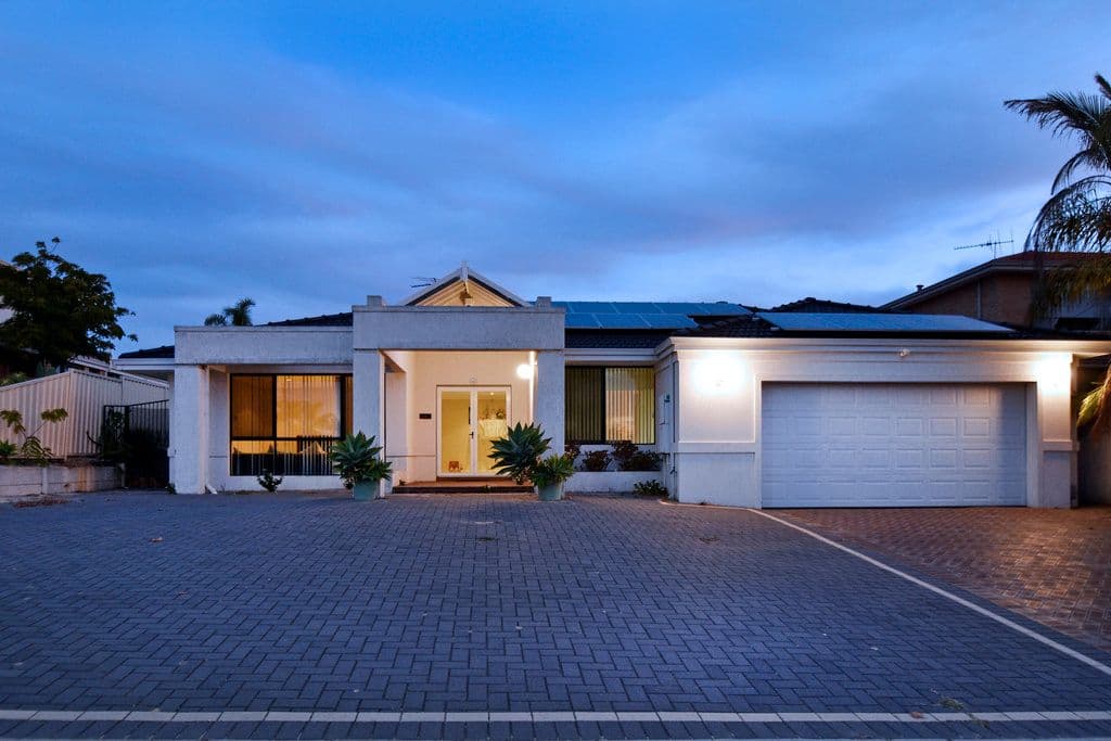 407 Summerlakes Parade, Ballajura WA 6066, Ballajura - Thumbnail 2