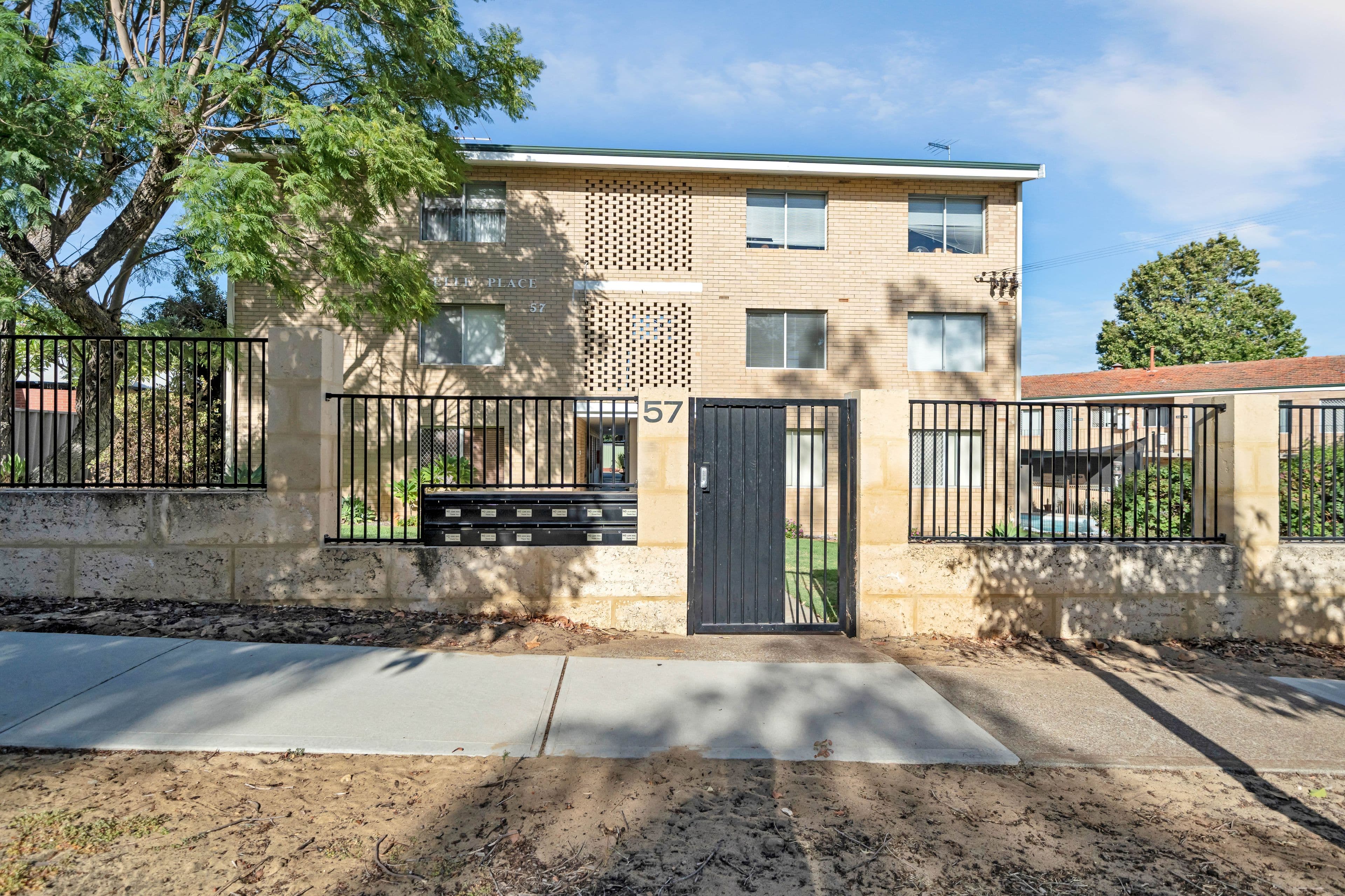 57 Tenth Avenue, Inglewood WA 6052, Inglewood - Thumbnail 3