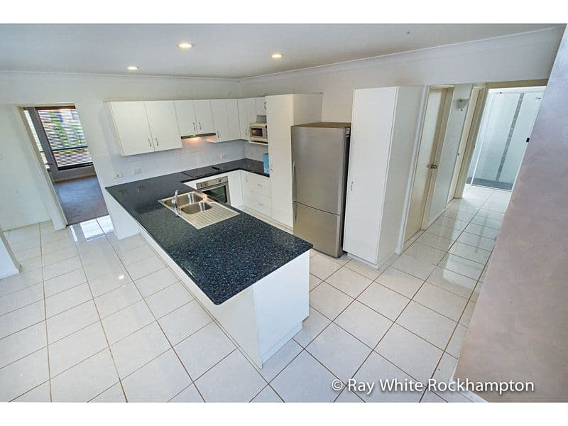 27 John Oxley Drive, GRACEMERE QLD 4702, Gracemere - Thumbnail 2
